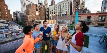 Navigating US Culture: A Foreign Visitor's Guide for 2025 - Cover Image
