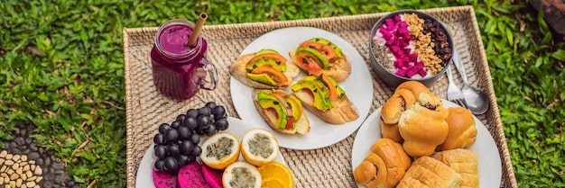 US Travel Hacks: Savoring Flavor on a Budget Road Trip